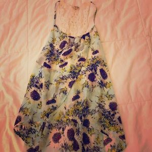 Lily White floral sheer, flowey top